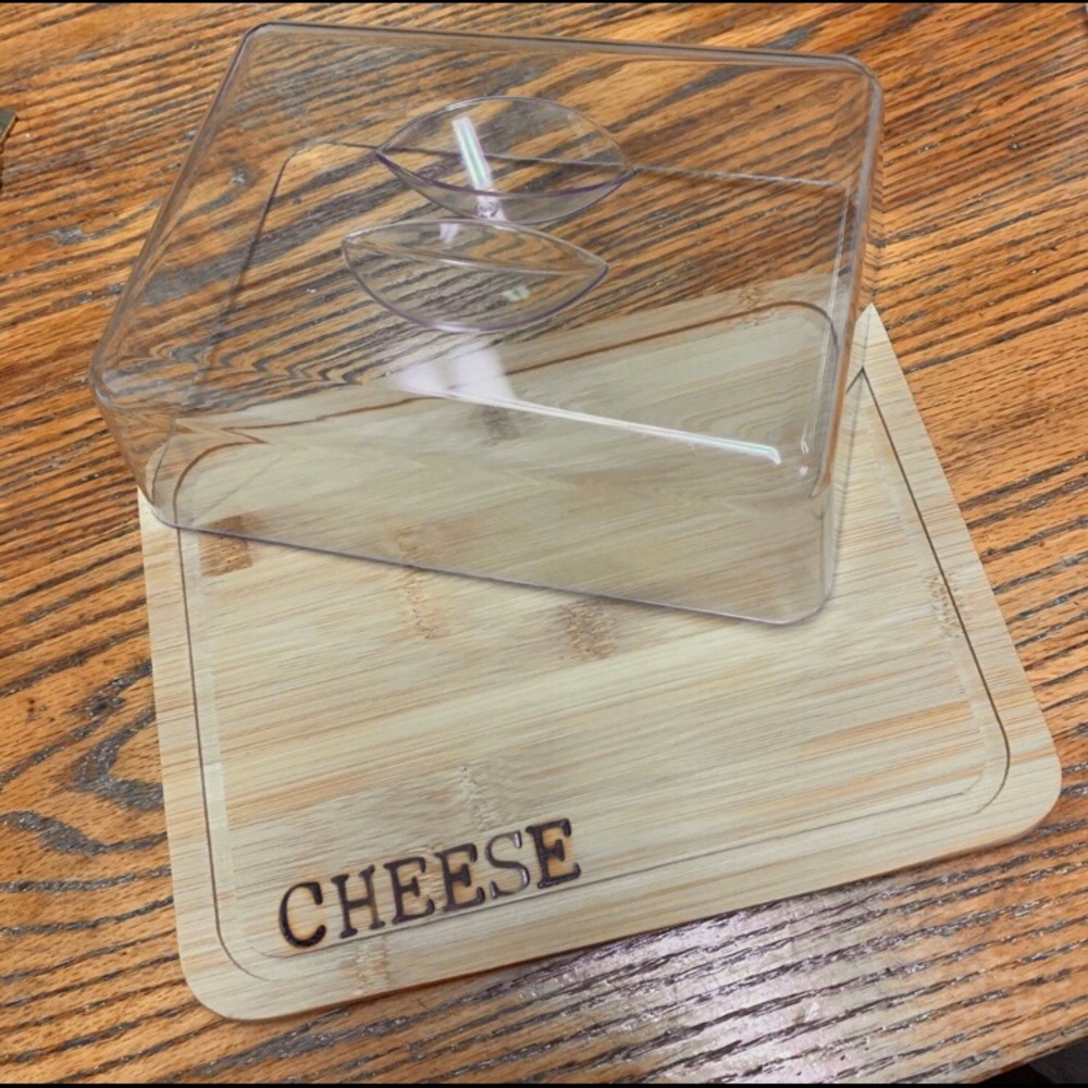 Lidded cheese board